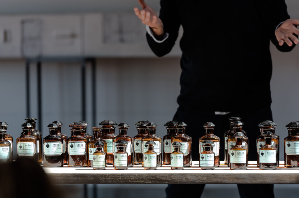 Warsztaty perfumiarskie – przyjdź i namieszaj!